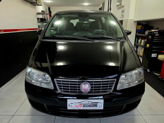 Fiat Idea 1.2 16V BlackLabel - Foto 2