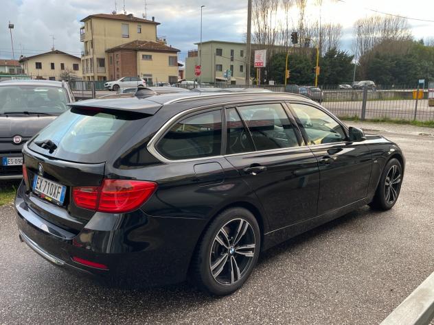 Bmw 318 318d Touring Luxury aut. NEOPATENTATI - GANCIO TRAINO - Foto 5