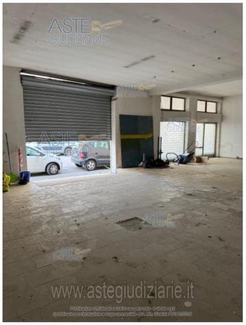 IMMOBILI-IMMOBILE COMMERCIALE-Via Seneca, 21, 65127 Pescara PE, Italia - Foto 8
