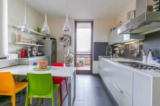 Attico / Mansarda di 164 m² con 5 locali e box auto doppio in vendita a Peschiera Borromeo - Foto 15