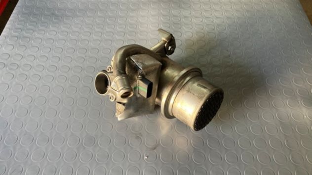 Radiatore gas scarico EGR Audi A3 8V 1.6 TDI del 2015 (04L131501C)