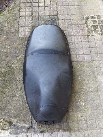 SELLA APRILIA SCARABEO 125/200 LIGHT 2009