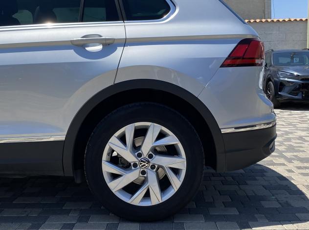 Volkswagen Tiguan Life 2.0 TDI 122CV Tetto - Foto 8