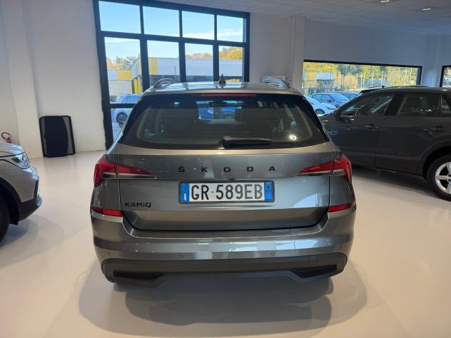 Skoda Kamiq 1.0 tsi Black Dots 110cv - Foto 5