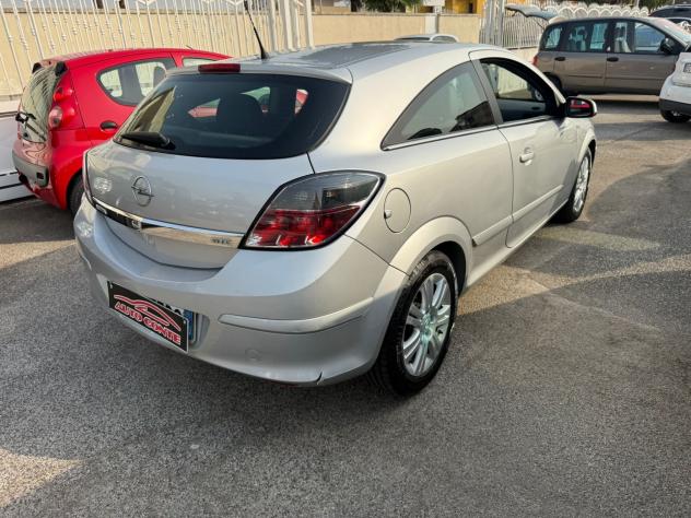 Opel Astra GTC 1.7 CDTI 110CV 3 porte Cosmo - Foto 6