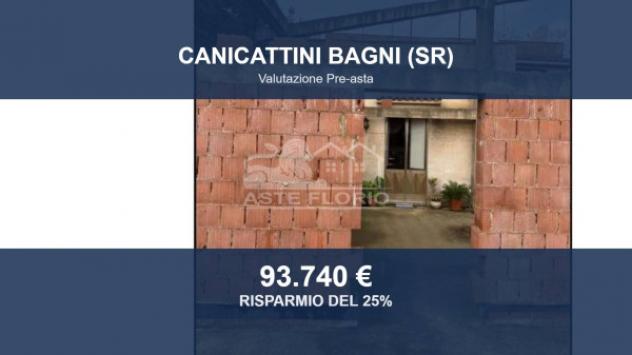 Immobile in asta di 2400 m² con più di 5 locali in vendita a Canicattini Bagni