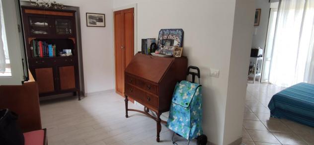 Appartamento finemente ristrutturato con spazi esterni - Foto 2