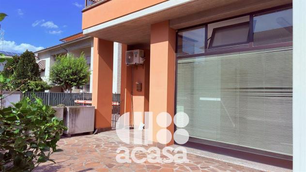 LOCALE COMMERCIALE FRONTE STRADA - Foto 4