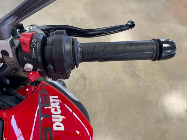 DUCATI Monster 937 PLUS RED rif. 24031640 - Foto 10