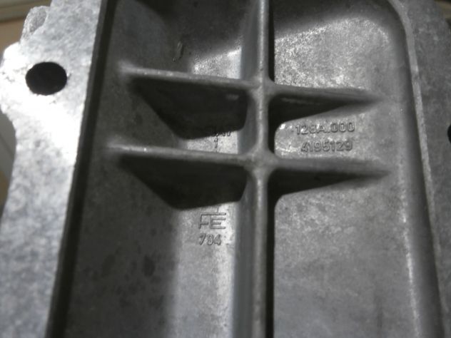 COPERCHIO PUNTERIE FIAT 128 BERLINA RITMO COMPLETO DI TAPPO E GUARNIZIONE - Foto 5