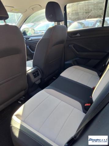 VOLKSWAGEN - T-Roc - 2.0 TDI SCR Style - Foto 8