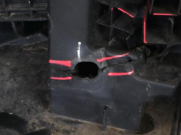 105802313252 PARAURTI ANTERIORE IVECO DAILY 3.0 (2019) RICAMBIO USATO DANNEGGIATO - Foto 8