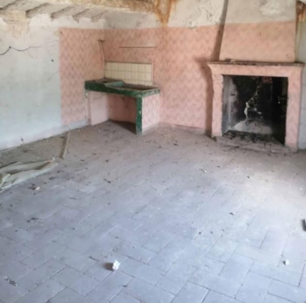 Immobile in asta di 800 m² con più di 5 locali in vendita a Parma - Foto 4