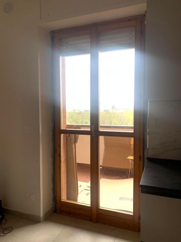 INFISSI IN LEGNO CON DOPPI VETRI - Foto 2