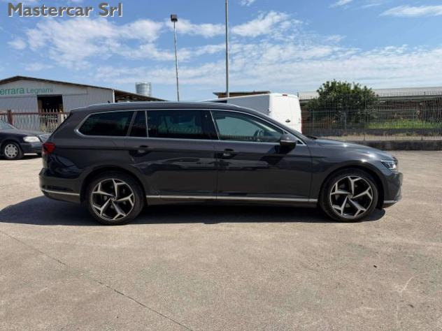 VOLKSWAGEN Passat Variant Passat Variant 2.0 tdi Executive 4motion 200cv dsg rif. 23934661 - Foto 7