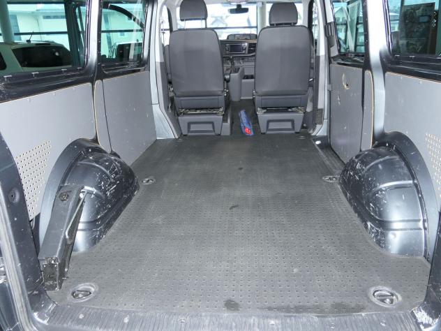Volkswagen Transporter Transporter 2.0 TDI 150CV 4Motion PL Kombi Business 2P. - Foto 6