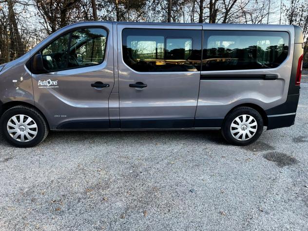 Nissan NV300 1.6 DCI 125CV 9P COMBI N-CONNECTA NAV - IVA COMPRESA - Foto 7