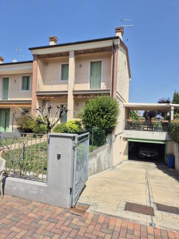 Bifamiliare in vendita a Vicenza
