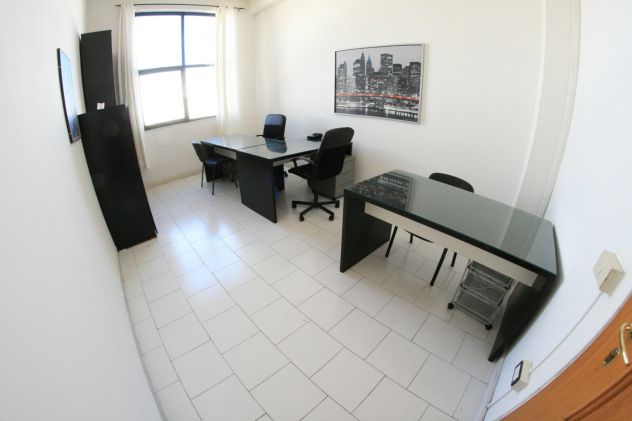 Studio arredato incluso internet e posti auto - Foto 2