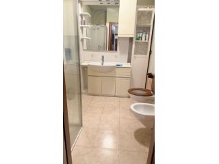 STANZA PRIVATA CON A/C A ROZZANO
