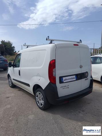 FIAT DOBLÃ? CARGO 1.3 Multijet 16v 95CV SX Euro 6 Car van 4-door - Foto 7