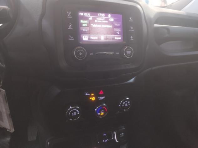 Jeep Renegade 1.6 Mjt 130 CV Longitude - Foto 9