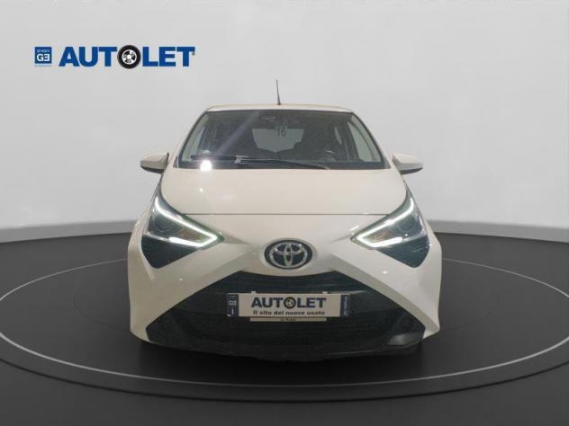 Toyota Aygo II 2018 5p 5p 1.0 x-play 72cv - Foto 2