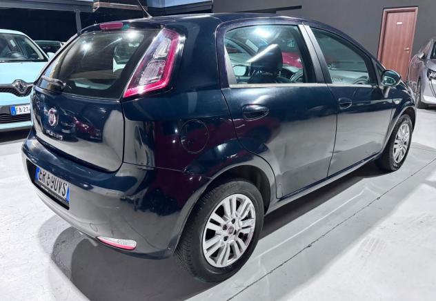 Fiat Punto Benzina Neopatentati 5 porte posti - Foto 3