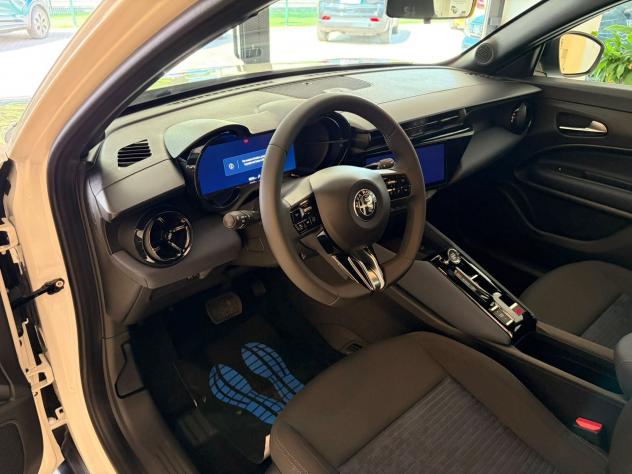 Alfa Romeo Junior Ibrida 1.2 145CV Hybrid eDCT6 ibrida - Foto 8