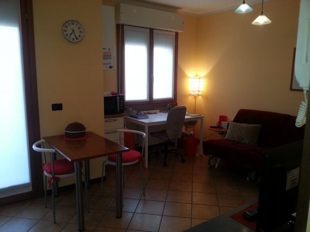 Privato AFFITTA Elegante MONOLOCALE - ZONA CAMPUS