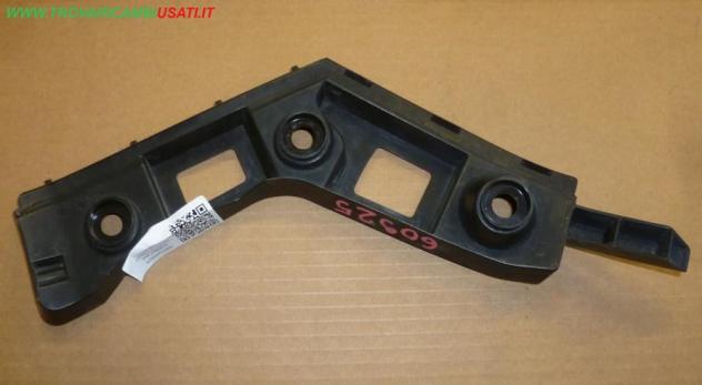 SUPPORTO LAT. PARAURTI POST. D. STAFFA P.DX  Carrozzeria  Lamierati esterni  Paraurti VOLKSWAGEN - GOLF 7 - 01-12-2012 - 01-02-2017, VOLKSWAGEN -