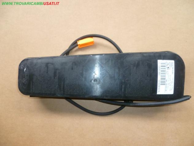 DISPOSITIVO AIRBAG LAT. D. 8A61-A611D10-BC FORD FIESTA (CB1)  Carrozzeria  Sicurezza  Airbag  Air-bag a tendina dx. FORD - FIESTA - 01-12-2008 - 01-11