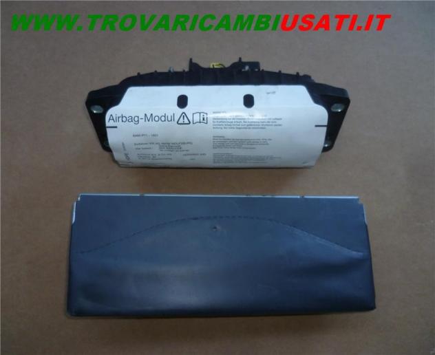 DISPOSITIVO AIRBAG LATO GUIDA AIR TRIANGOLARE PIATTO + PASS + GAMBE + 1 CINTURA 5P. VOLKSWAGEN GOLF (5K) 3 porte / 5 porte  Carrozzeria  Sicurezza  Ai