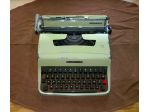 Macchina da scrivere Olivetti Lettera 32