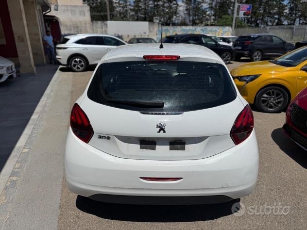 Peugeot 208 BlueHDi 100 navigaz CASTELLETTO 8 - Foto 6