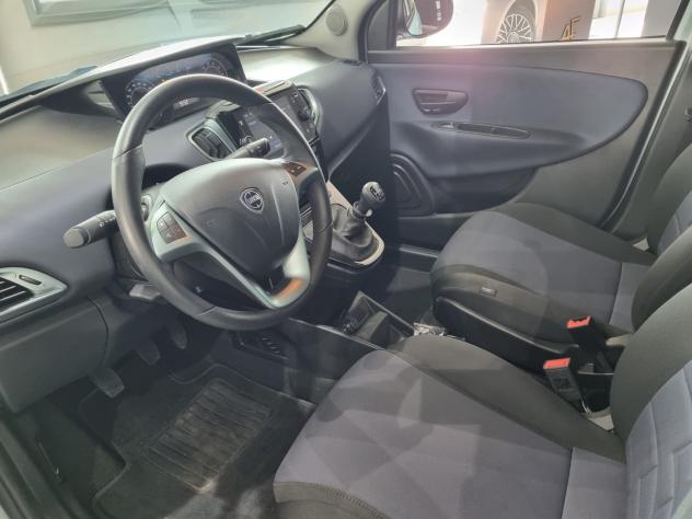 Lancia Ypsilon 1.0 FireFly 5 porte S&S Hybrid Gold Plus - Foto 9