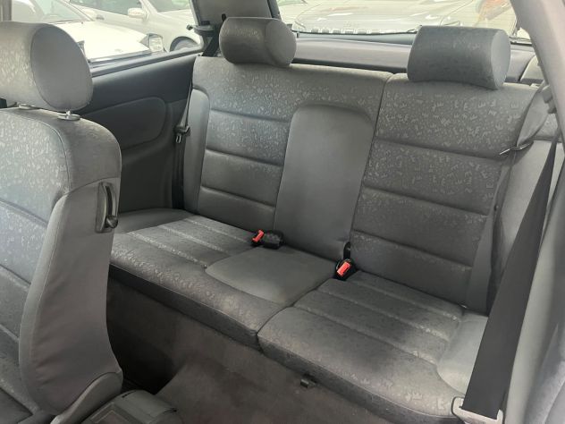 Audi A3 3p 1.8 - Foto 10
