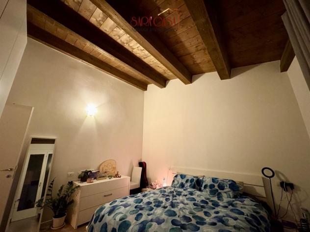 Grazioso bilocale con balcone in centro storico - Foto 9
