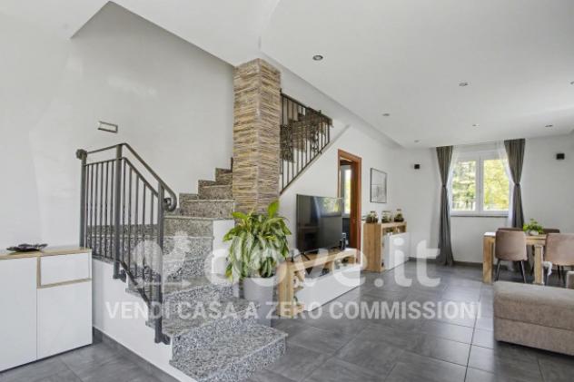 Villa di 170 m² con 4 locali e box auto in vendita a Leggiuno - Foto 13