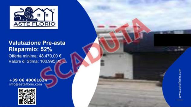 Immobile in asta di 112 m², box auto in vendita a Somma Lombardo