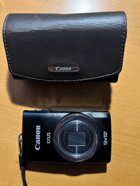 Canon Ixus HS265 con custodia e caricabatterie