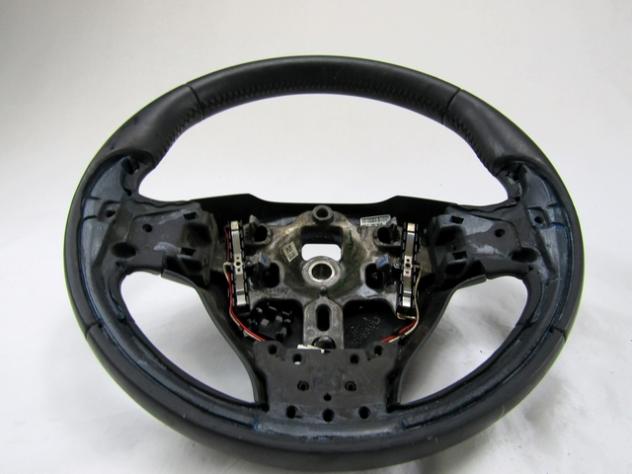484003445R VOLANTE IN PELLE RENAULT CLIO 1.2 B 54KW 5M 5P (2015) RICAMBIO USATO