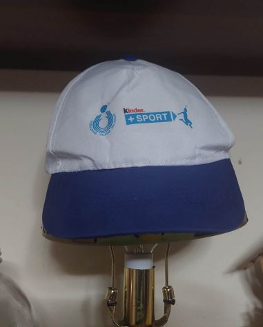 berretto o cappello con visiera kinder gadget pubblicitario - Foto 3