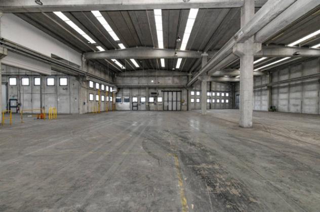 Immobile di 9500 m² con più di 5 locali in vendita a Brescia - Foto 18