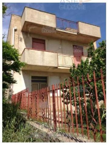 IMMOBILI-IMMOBILE RESIDENZIALE-Via Galileo Galilei n.2