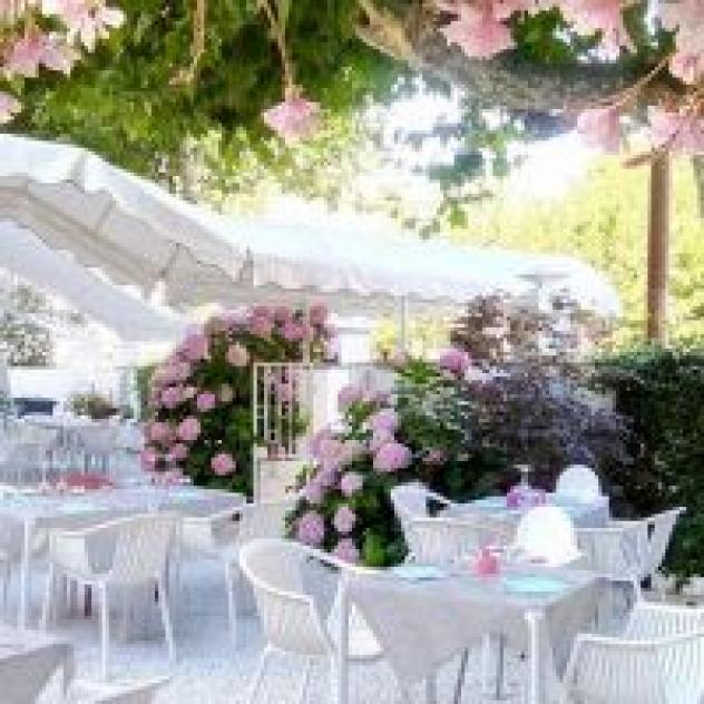 Petit Hotel