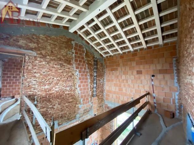 CASALE IN FASE DI RISTRUTTURAZIONE - Foto 6