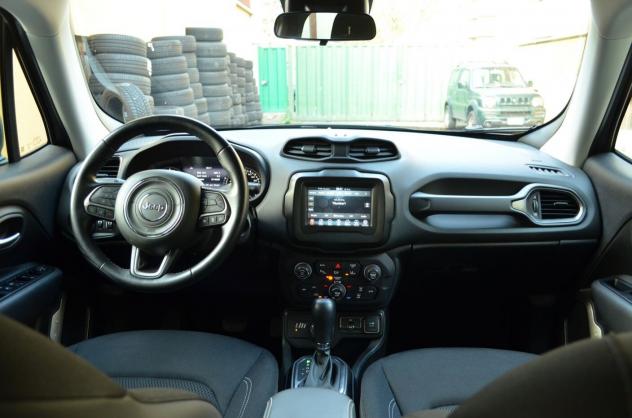 Jeep Renegade 1.3 T4 180 CV 4WD Active Drive Limited - Foto 10