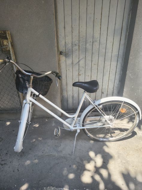 Bicicletta donna con cestino - Foto 4
