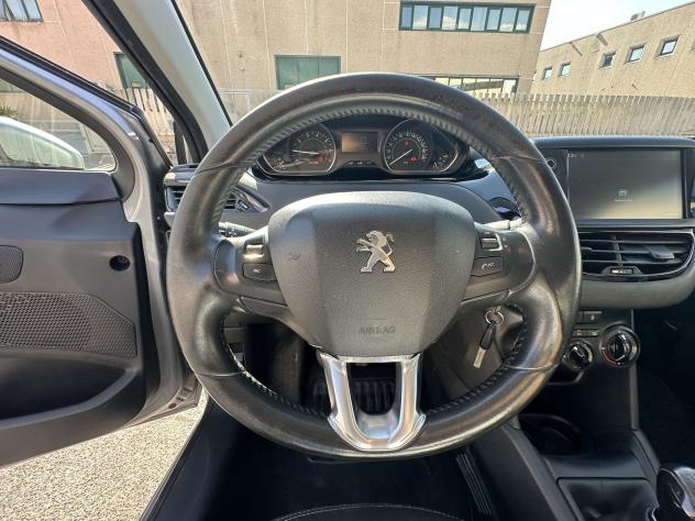 Peugeot 208 1.2 Allure 82cv - Foto 9